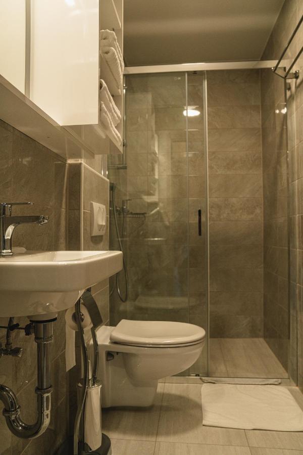 B&B La Siesta Markovci ภายนอก รูปภาพ