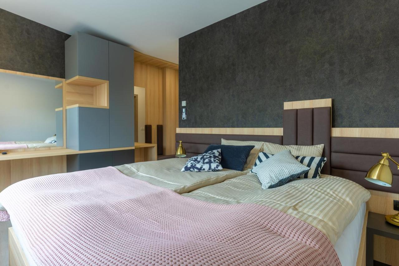 B&B La Siesta Markovci ภายนอก รูปภาพ